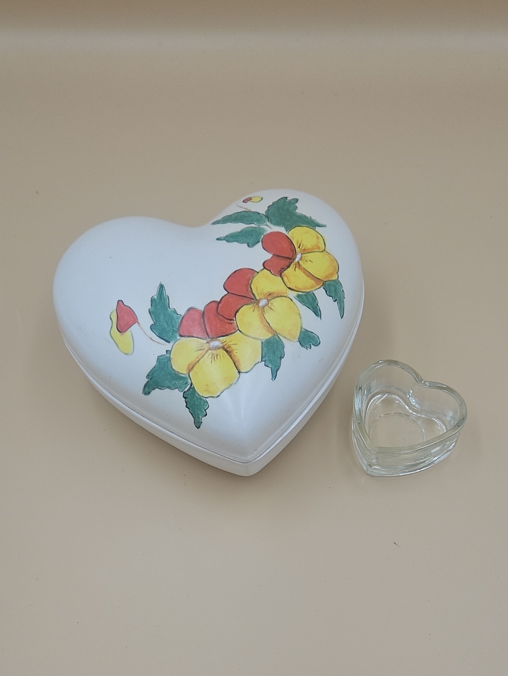 White Heart-Shaped Floral Trinket Box with Yellow & Red Accents